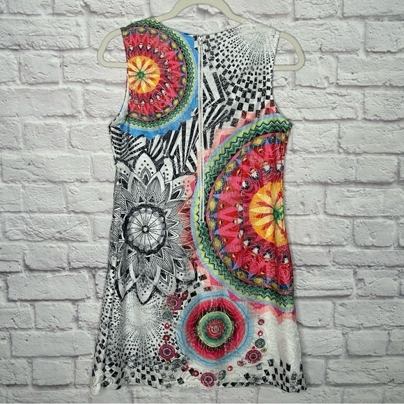 Fleur De Lis Mandala Print Lace Overlay Shift Dress - Picture 6 of 15